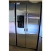 Image 1 : 33" STAINLESS STEEL FRIGIDAIRE FRIDGE/FREEZER WITH WATER & ICE