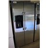 Image 1 : 33" STAINLESS STEEL FRIGIDAIRE FRIDGE/FREEZER WITH WATER & ICE