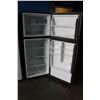 Image 2 : 24" STAINLESS STEEL INSIGNIA APARTMENT SIZED FRIDGE WITH TOP FREEZER