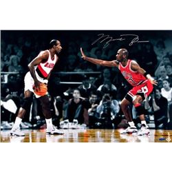Michael Jordan Signed Bulls  Jordan vs Drexler  16x24 Photo (UDA COA)