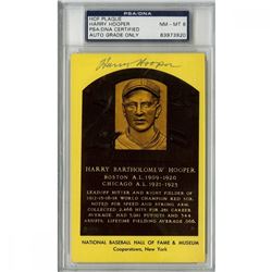 Harry Hooper Signed Gold Hall Of Fame Postcard (PSA Encapsulated - Autograph Graded 8)