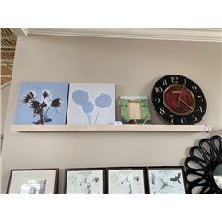 SHELF OF ASSORTED ARTWORK / WALL DECOR