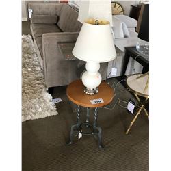 MODERN SPOT TABLE WITH TABLE LAMP