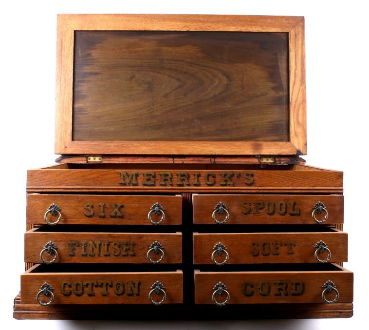 Merrick Thread Co. Oak Thread Counter Top Case