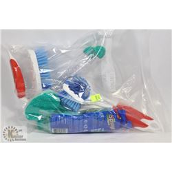 BAG OF ASSORTED SCRUBBERS, SOME WITH HANDLES