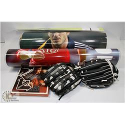SPORTS THEMED ITEMS, 2 KIDS BALL GLOVES