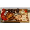 Image 1 : FLAT OF DECORATIVE CERAMICS AND MORE