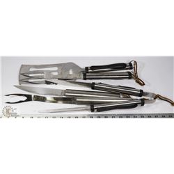 BUNDLE OF STAINLESS STEEL BARBEQUE TOOLS