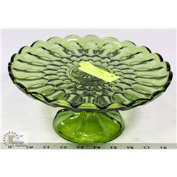 VINTAGE GREEN CAKE PLATE.