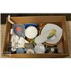 Image 1 : BOX OF KITCHEN/HOUSEWARES