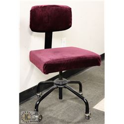 VINTAGE REUPHOLSTERED METAL BASE OFFICE CHAIR