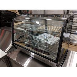 35" REFRIGERATED COUNTERTOP DISPLAY CASE