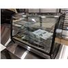 Image 1 : 35" REFRIGERATED COUNTERTOP DISPLAY CASE
