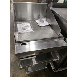 STRATUS 24" PROPANE THERMOSTATIC GRIDDLE & EQUIPM