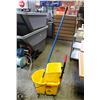 Image 1 : RUBBERMAID COMMERCIAL MOP BUCKET W/ WRINGER &