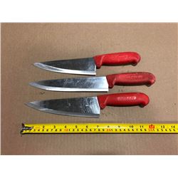 USED SHARPENED KNIVES RED HANDLE  - LOT OF 3
