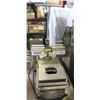 Image 1 : OLIVER MANUAL TRAY LIDDER COMMERCIAL KITCHEN