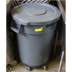 32 GALLON BRUTE COMMERCIAL WASTE BIN W/ DOLLY