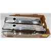 Image 1 : EDELBROCK 302 ENGINE VALVE COVERS