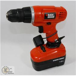 BLACK AND DECKER 18 VOLT DRILL WITH CHARGER.