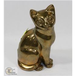 LARGE SOLID BRASS CAT.