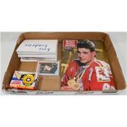 BOX OF ASSORTED HOCKEY CARDS, LINDROS CARDS, SCORE