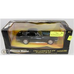 ERTL AMERICAN MUSCLE 1967 CORVETTE STING RAY 1:18
