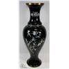 Image 1 : KOREAN VASE MOTHER OF PEARL INLAY