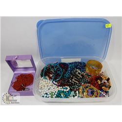 LOT OF ASSORTED COSTUME JEWELRY.