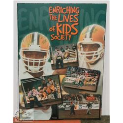 GIZMO WILLIAMS AND WILLIE PLESS SIGNED