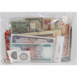 LOT OF ASSORTED WORLD CURRENCY