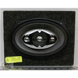 KENWOOD CAR SPEAKER IN BOX