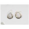 Image 1 : 149) SILVER GOLD PLATED MOONSTONE EARRINGS