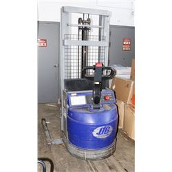 BLUE GIANT WALKY STACKER BGS30-130