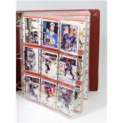 BINDER OF SCORE HOCKEY CARDS