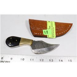 DAMASCUS STEEL SKINNING KNIFE BRASS AND BLACK