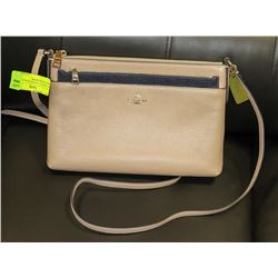 AUTHENTIC COACH PURSE BEIGE WITH POCKETBOOK