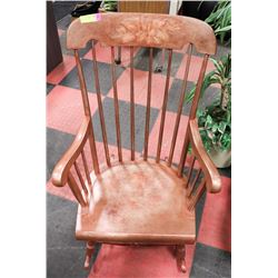 SOLID WOOD ROCKER
