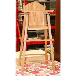 WOODEN DOLL HIGHCHAIR
