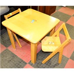 CHILDRENS SOLID WOOD TABLE WITH 2 CHAIRS