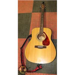 YAMAHA  ACOUSTIC GUITAR
