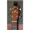 Image 2 : YAMAHA  ACOUSTIC GUITAR