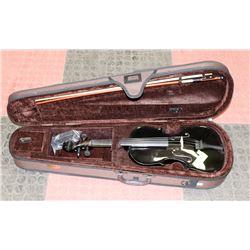 MENZER BLACK VIOLIN 4/4 WITH BOW AND HARD CASE.