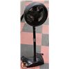 Image 1 : HONEYWELL STANDING FAN