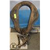 Image 1 : VINTAGE HORSE COLLAR AND HALTER