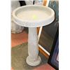 Image 1 : CONCRETE 2 PIECE BIRDBATH 16" X 23"