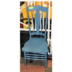 PAINTED BLUE WOOD SIDECHAIR
