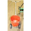 Image 1 : FERTILIZER SPREADER