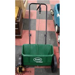 SCOTT 1000 FERTILIZER SPREADER