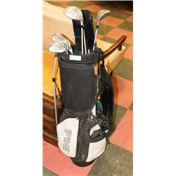 MOSTLY SPALDING GOLF CLUB SET